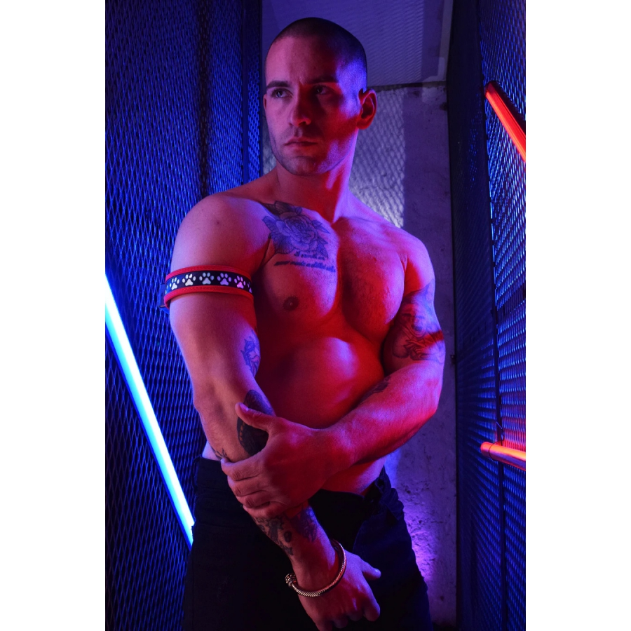 Breedwell Brassard Lumineux POUNDTOWN Rouge 6 Breedwell Brassard Lumineux POUNDTOWN Rouge – Image 6