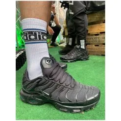 Chaussettes Blanches SPORTY Addiction Liserés Noirs 10 Chaussettes Blanches SPORTY Addiction Liserés Noirs -FÉMINITÉS boutique chaussettes blanches sporty addiction liseres noirs 3