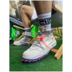 Chaussettes Blanches SPORTY Addiction Liserés Noirs 11 Chaussettes Blanches SPORTY Addiction Liserés Noirs -FÉMINITÉS boutique chaussettes blanches sporty addiction liseres noirs 4