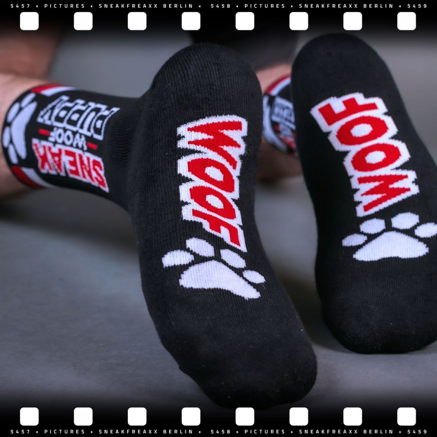 SneakFreaxx Chaussettes SNEAK PUPPY Noir-Rouge 5 SneakFreaxx Chaussettes SNEAK PUPPY Noir-Rouge – Image 5