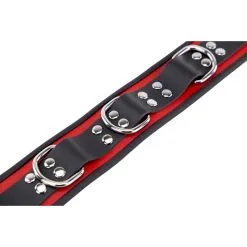 The Red Collier En Cuir 3 Anneaux D | Rouge-Noir -FÉMINITÉS boutique collier en cuir 3 anneaux d rouge noir 6