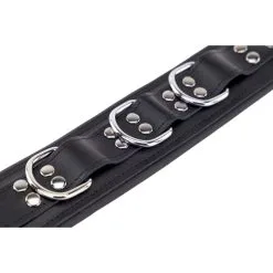 The Red Collier Rembourré En Cuir Avec Anneaux D Noir 13 The Red Collier Rembourré En Cuir Avec Anneaux D Noir -FÉMINITÉS boutique collier rembourre en cuir avec anneaux d noir 1 3