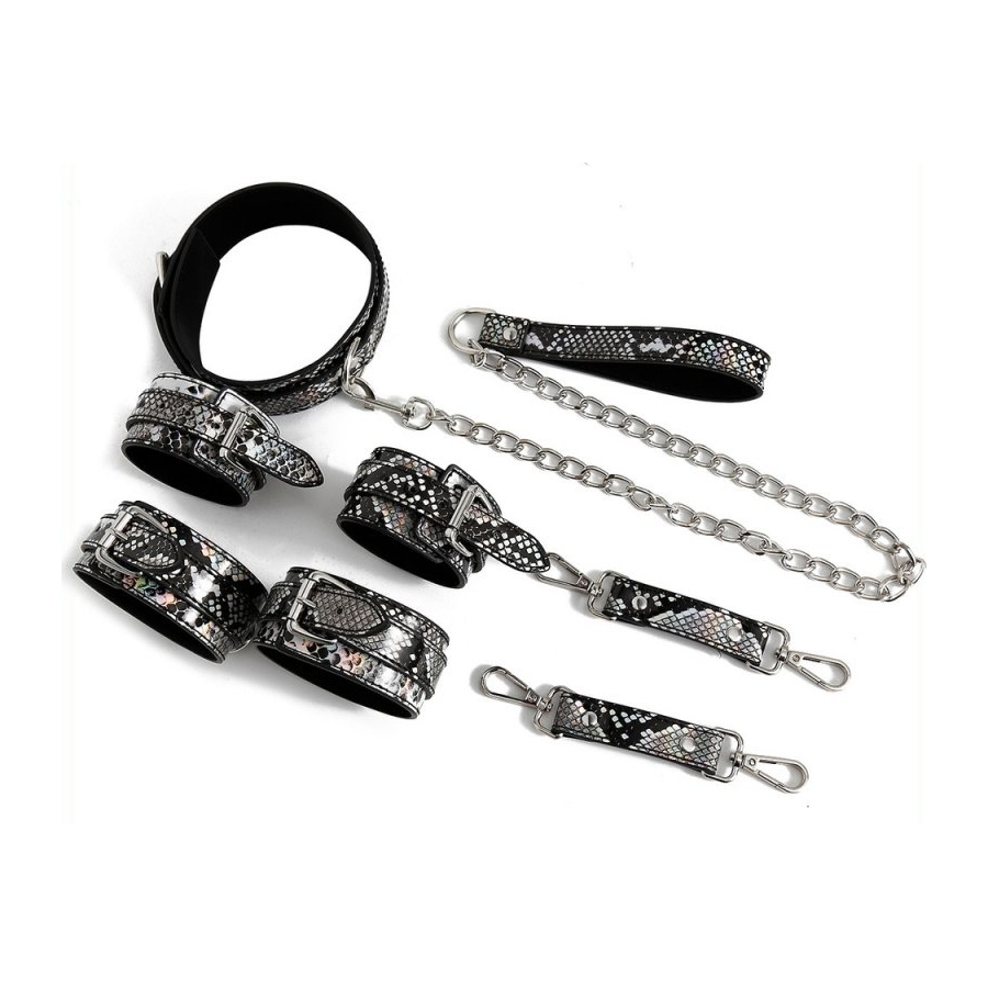 SM Fantasy Kit Sm SNAKINE Collier Et Menottes Noir-Argentés 1 SM Fantasy Kit Sm SNAKINE Collier Et Menottes Noir-Argentés