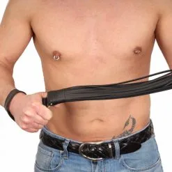 The Red Martinet En Cuir 46 Brins Avec Poignée 75cm -FÉMINITÉS boutique martinet en cuir 46 brins avec poignee 75cm 6