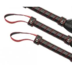 Lovetoy Martinet FLOGGY Noir 45cm -FÉMINITÉS boutique martinet floggy noir 45cm 3