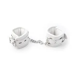 BDSMaster Menottes De Chevilles CUFF BOMB Blanches 12 BDSMaster Menottes De Chevilles CUFF BOMB Blanches -FÉMINITÉS boutique menottes de chevilles cuff bomb blanches 1 3