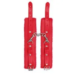 Ouch! Menottes De Poignet Plush Rouge -FÉMINITÉS boutique menottes de poignet plush rouge 2