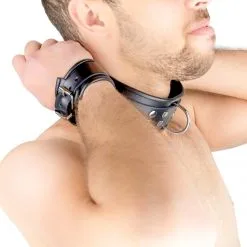 The Red Menottes De Retenue Au Cou -FÉMINITÉS boutique menottes de retenue au cou 9