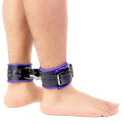 The Red Menottes En Cuir Pour Chevilles Noir-Violet 15 The Red Menottes En Cuir Pour Chevilles Noir-Violet -FÉMINITÉS boutique menottes en cuir pour chevilles noir violet 6