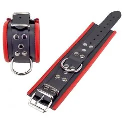 The Red Menottes En Cuir Pour Poignets Noir-Rouge -FÉMINITÉS boutique menottes en cuir pour poignets noir rouge 2