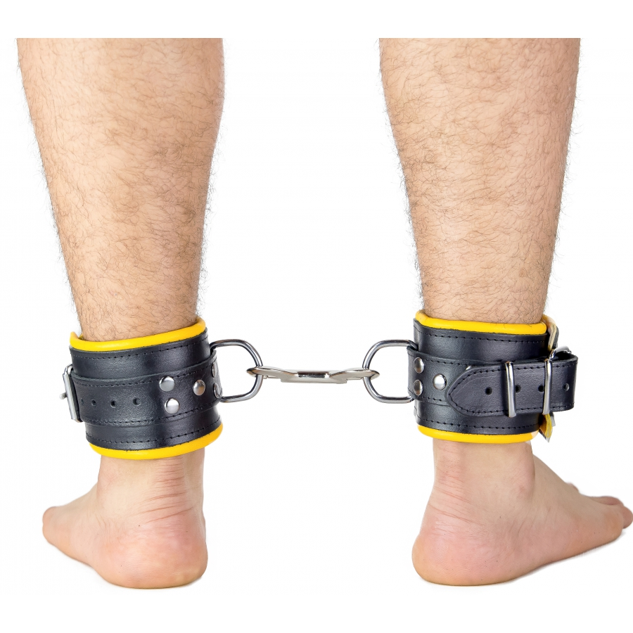 The Red Menottes En Cuir Rembourrées Pour Chevilles Noir-Jaune 10 The Red Menottes En Cuir Rembourrées Pour Chevilles Noir-Jaune – Image 10