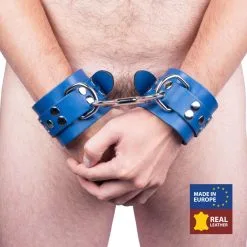 The Red Menottes En Cuir ULTRA Bleues