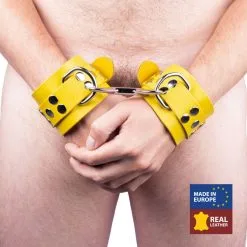 The Red Menottes En Cuir ULTRA Jaunes