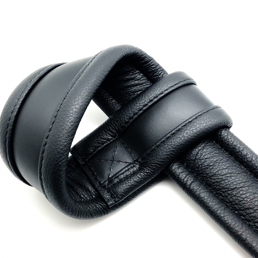 The Red Suspension En Cuir - Mains-Pieds 2 The Red Suspension En Cuir - Mains-Pieds – Image 2